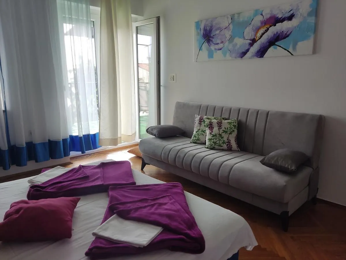 Apartment Teresa With Big Terrace Dramalj Crikvenica 0*,  Croatia