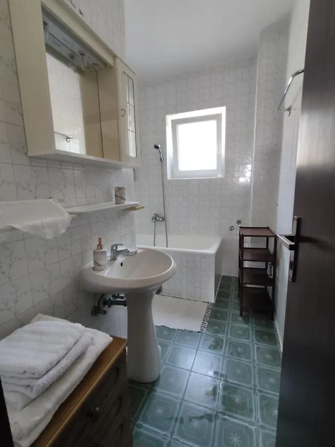 Apartment Teresa With Big Terrace Dramalj Crikvenica 0*,